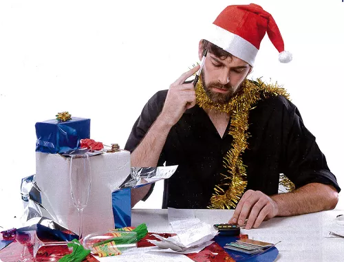 Le couple divorce, le mari s’endette