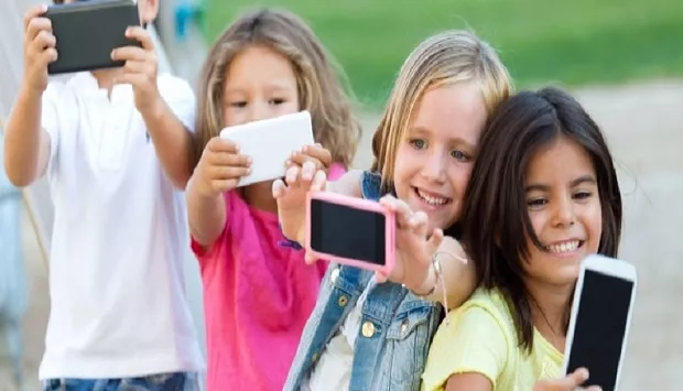 Enfants et smartphones: comment gérer