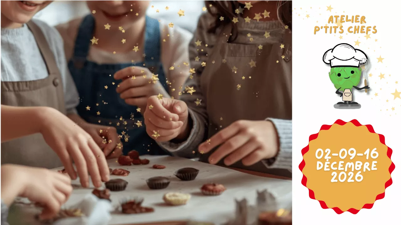 Enfants décorant des biscuits lors d’un atelier pâtisserie